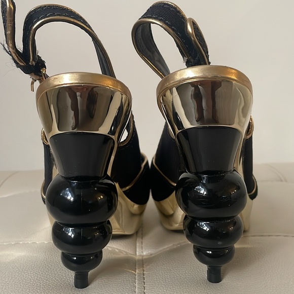 Kurt Geiger Shoes - Unknown Size, Best Guess is size 8 or 9 - Picture 6 of 10